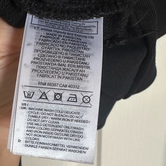 ADIDAS: Crop Hoodie - Size XS - Picture 6 of 6